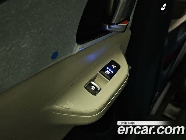 Kia Carnival 2025 — Şəkil 19/20