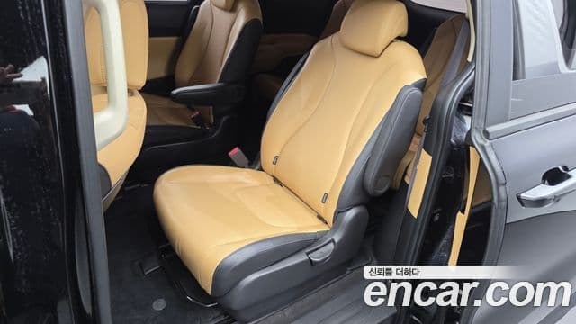 Kia Carnival 2023 — Фото 11/20