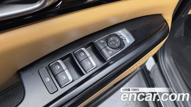Kia Carnival 2023 — Фото 13/20