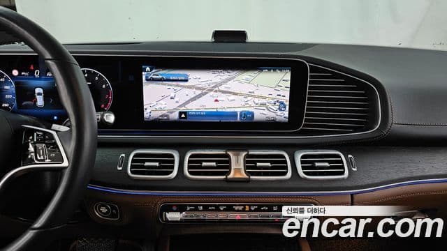 Mercedes-Benz GLE-Class 2025 — ფოტო 14/20