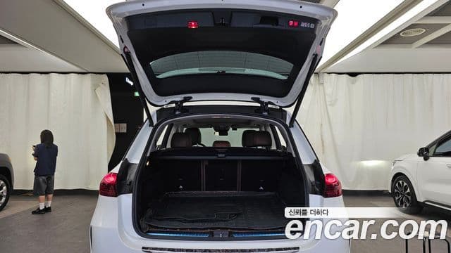 Mercedes-Benz GLE-Class 2025 — фото 20 из 20