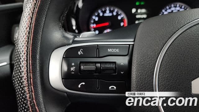 Kia K5 2022 — Şəkil 18/20