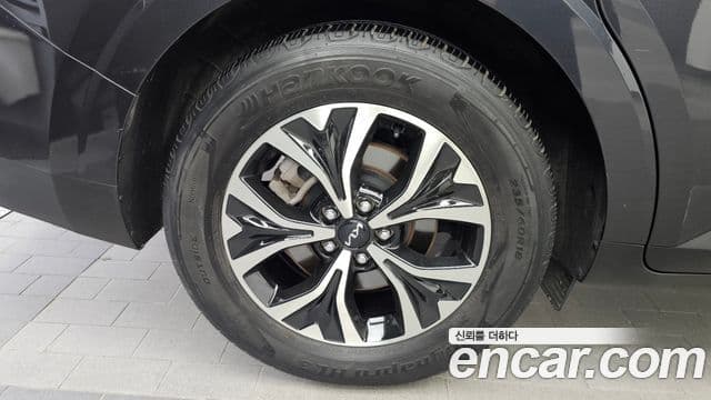 Kia Carnival 2022 — ფოტო 4/20