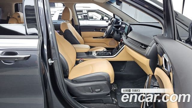 Kia Carnival 2022 — ფოტო 10/20