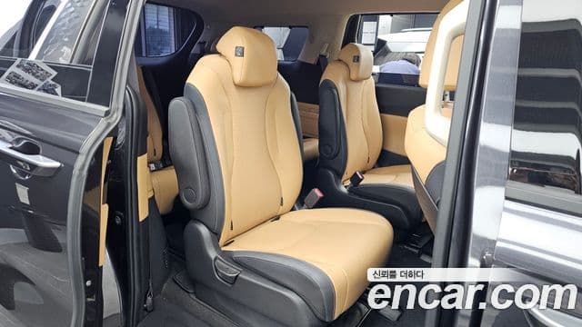 Kia Carnival 2022 — ფოტო 11/20