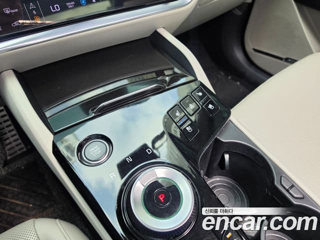Kia Sportage 2022 — ფოტო 12/19