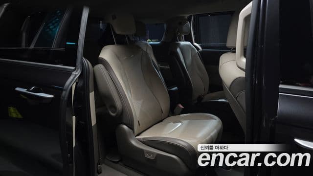 Kia Carnival 2021 — Şəkil 11/20