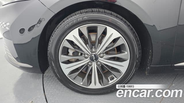 Kia K8 2021 — ფოტო 4/20