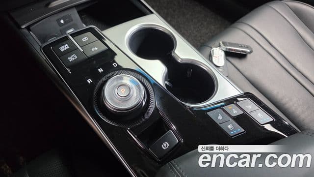 Kia K8 2021 — ფოტო 8/20