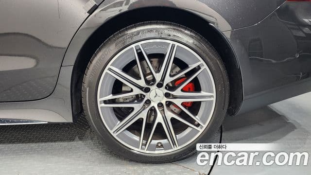 Mercedes-Benz AMG GT 2024 — Photo 32/36