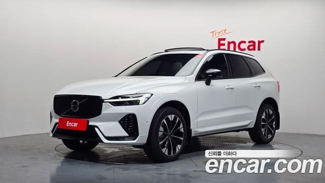 Volvo XC60 2025 — ფოტო 1/20