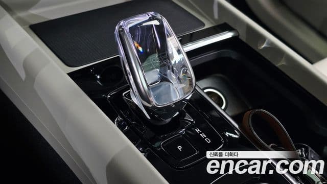 Volvo XC60 2025 — ფოტო 9/20
