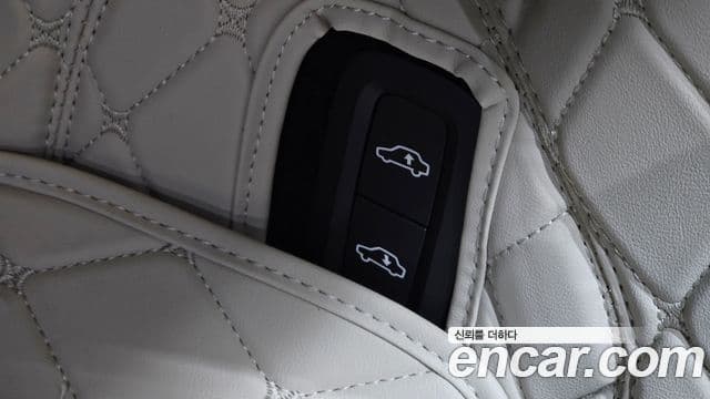Volvo XC60 2025 — ფოტო 12/20