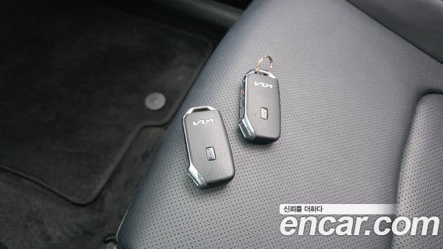 Kia Sportage 2023 — Şəkil 19/20