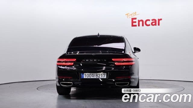 Genesis Electrified G80 2022 — фото 4 из 20