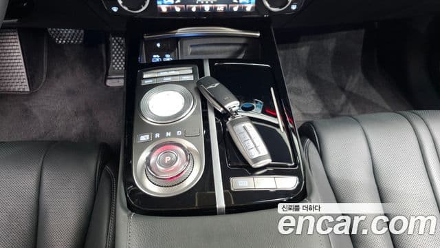 Genesis Electrified G80 2022 — Şəkil 9/20
