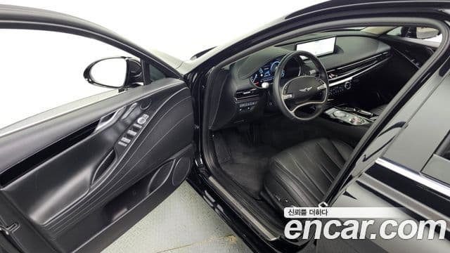 Genesis Electrified G80 2022 — фото 10 из 20