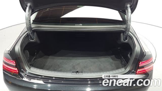 Genesis Electrified G80 2022 — Şəkil 16/20