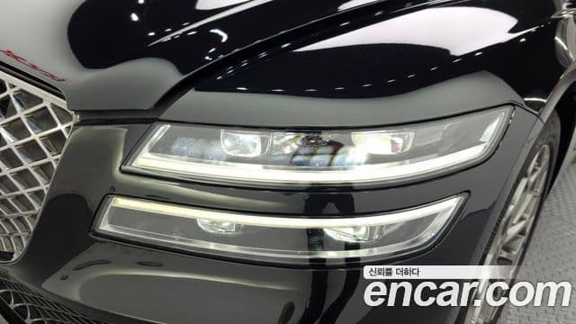 Genesis G80 2022 — Photo 11/31