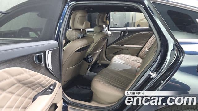 Kia K8 2022 — Photo 5/36