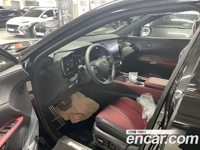 Lexus RX500h 2026 — ფოტო 12/15