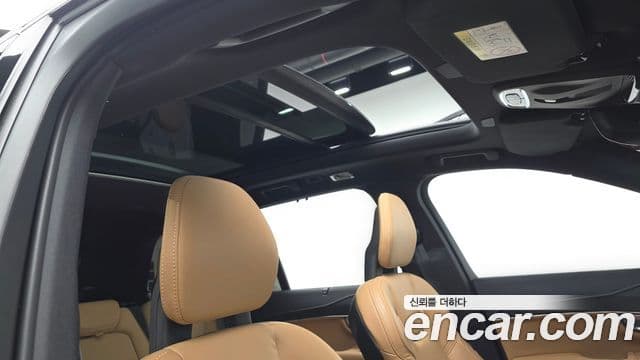 Volvo XC90 2022 — Şəkil 17/20