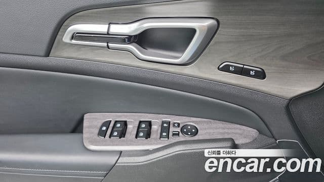 Kia Sportage 2023 — Фото 12/20