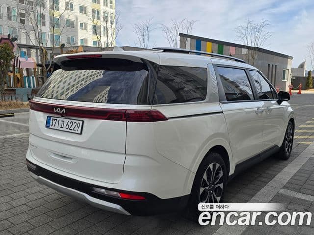 Kia Carnival 2022 — Şəkil 3/19
