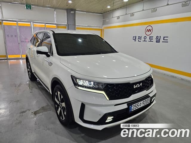 Kia Sorento 2023 — Şəkil 9/18