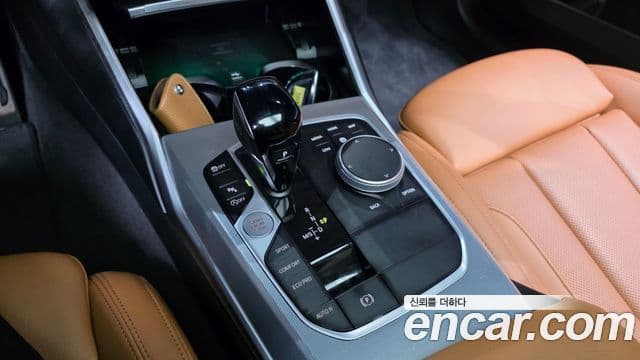 BMW 3 Series 2022 — ფოტო 9/20