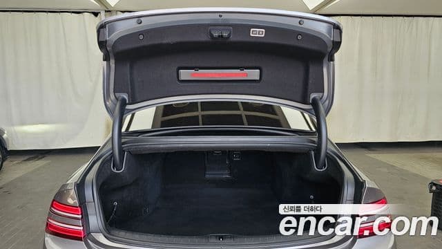 Genesis Electrified G80 2022 — Şəkil 20/20