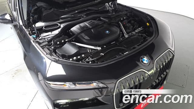 BMW 7 Series 2025 — ფოტო 6/20