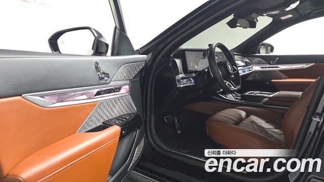 BMW 7 Series 2025 — ფოტო 10/20