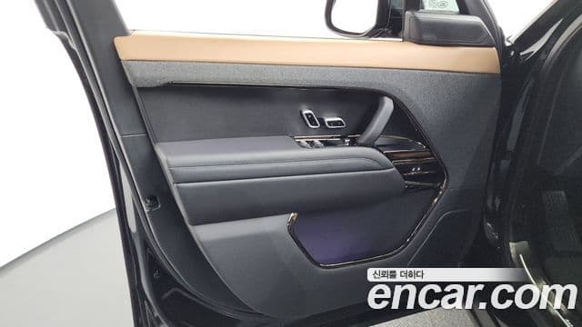 Land Rover Range Rover Sport 2025 — Photo 12/37