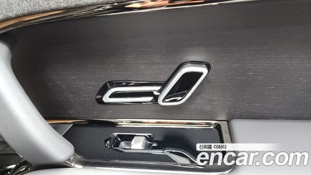 Land Rover Range Rover Sport 2025 — Photo 14/37
