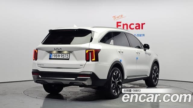 Kia Sorento 2023 — Şəkil 2/20