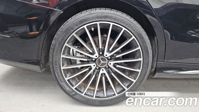 Mercedes-Benz C-Class 2019 — Şəkil 5/20