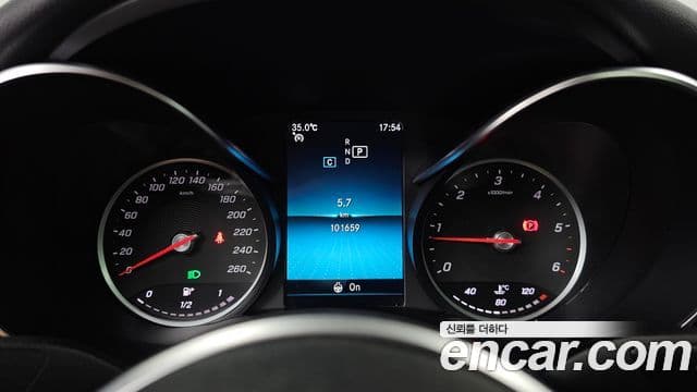 Mercedes-Benz C-Class 2019 — Şəkil 8/20
