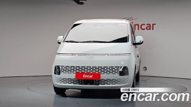 Hyundai Staria 2025 — Фото 3/20