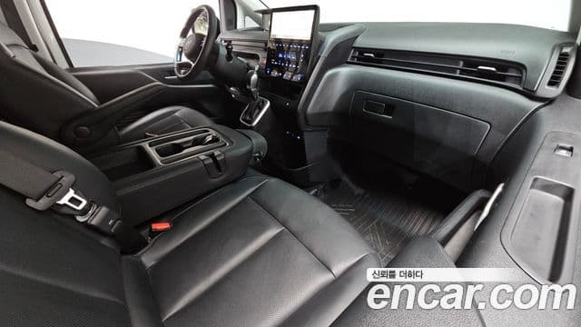 Hyundai Staria 2025 — Фото 7/20