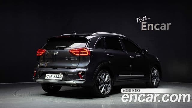 Kia Niro 2019 — ფოტო 2/20