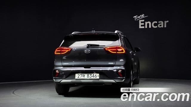 Kia Niro 2019 — ფოტო 4/20