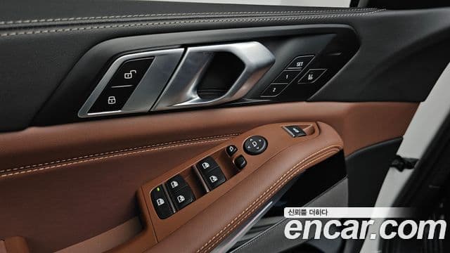 BMW X5 2025 — Фото 18/20