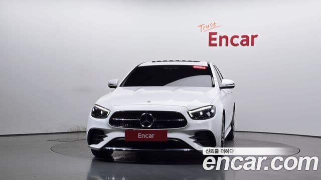 Mercedes-Benz E-Class 2023 — ფოტო 3/20