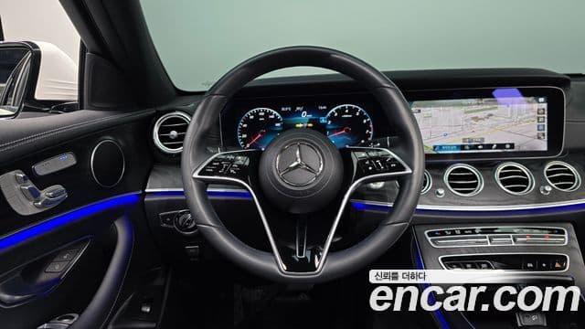 Mercedes-Benz E-Class 2023 — ფოტო 12/20
