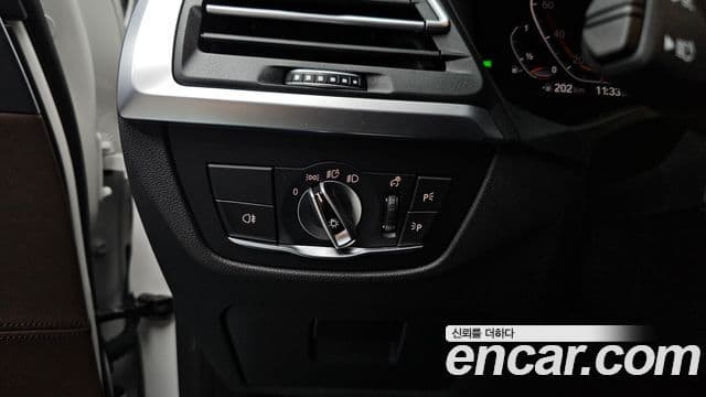 BMW X3 2024 — Photo 20/34