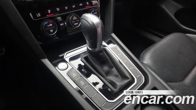 Volkswagen Arteon 2019 — ფოტო 9/20