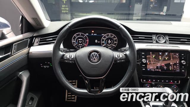 Volkswagen Arteon 2019 — ფოტო 13/20