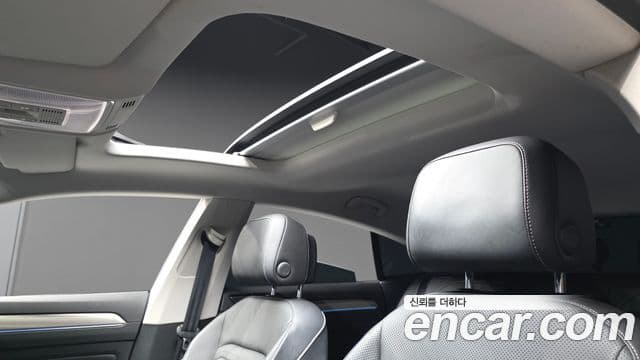 Volkswagen Arteon 2019 — ფოტო 18/20