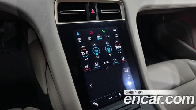 Porsche Taycan 2022 — ფოტო 3/20